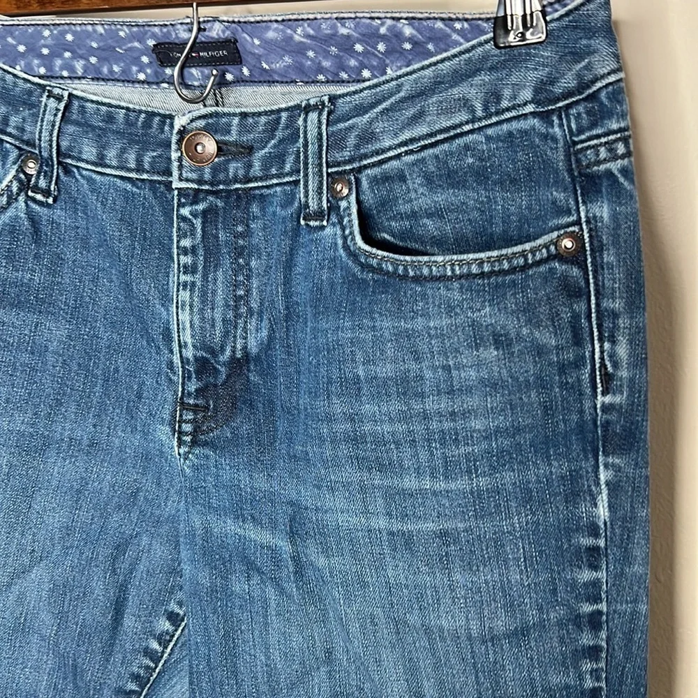 TOMMY HILFIGER STRAIGHT LEG BLUE JEANS SIZE 30